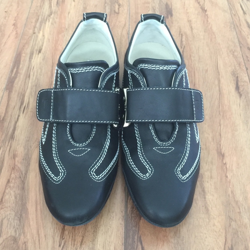 Tod’s driving sneakers